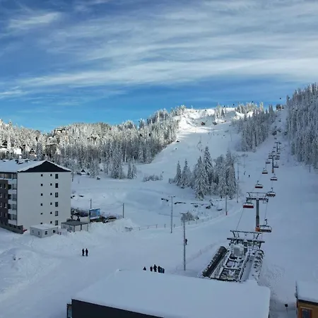Lägenhetshotell Snjezna Dolina - 4*
