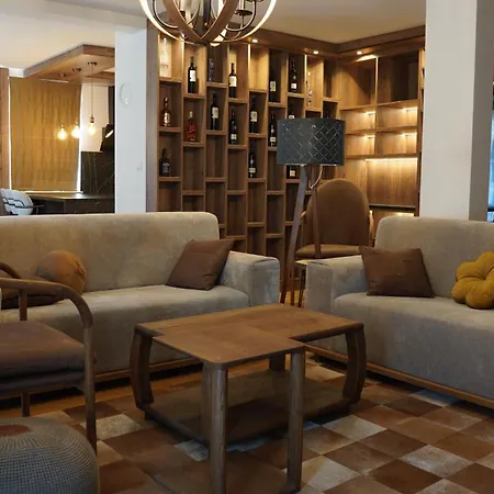 Snjezna Dolina - 4*