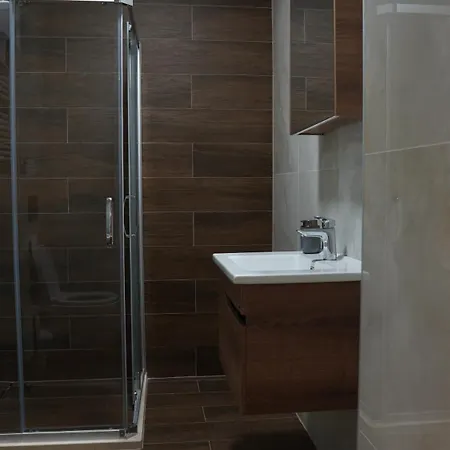 Snjezna Dolina - 4*