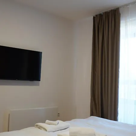 Lägenhetshotell Snjezna Dolina - 4*