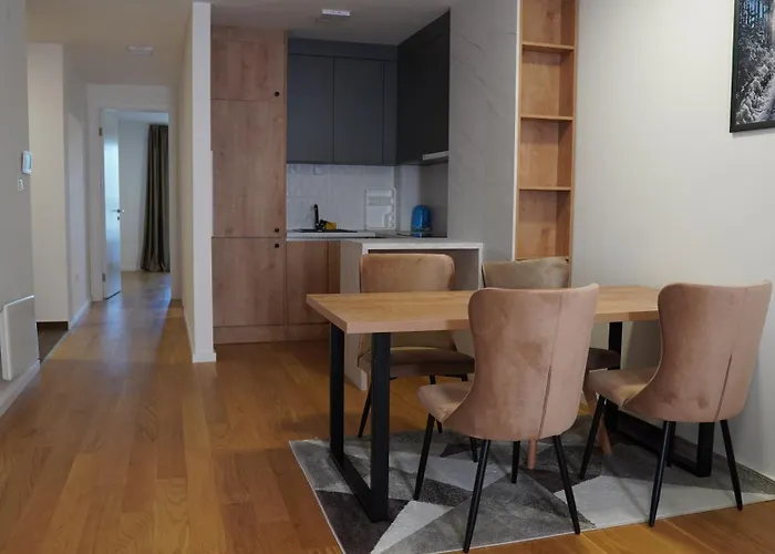 Snjezna Dolina - 亚霍里纳